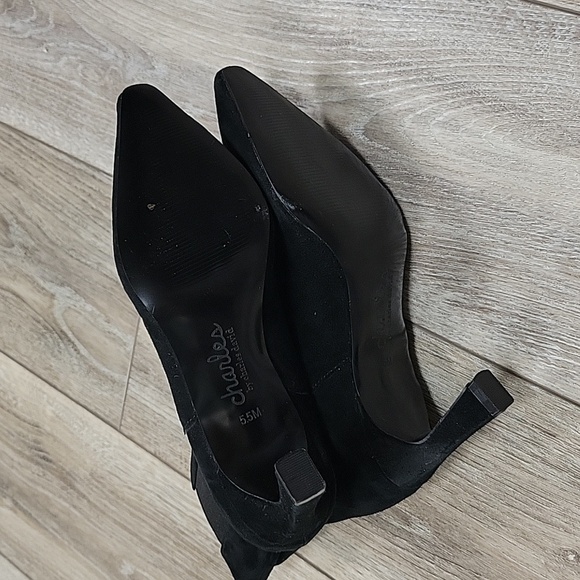 Charles By Charles David Size 5 1/2 Chisel Black Snip Toe Bootie - Picture 7 of 9